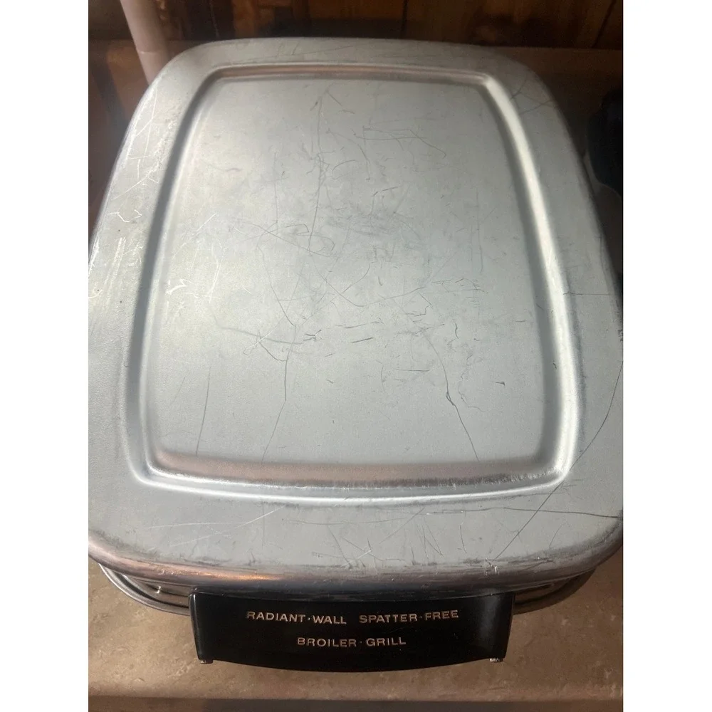 Vintage Frigidaire Radiant Wall Spatter-Free Broiler Grill Aluminum Roasting Pan